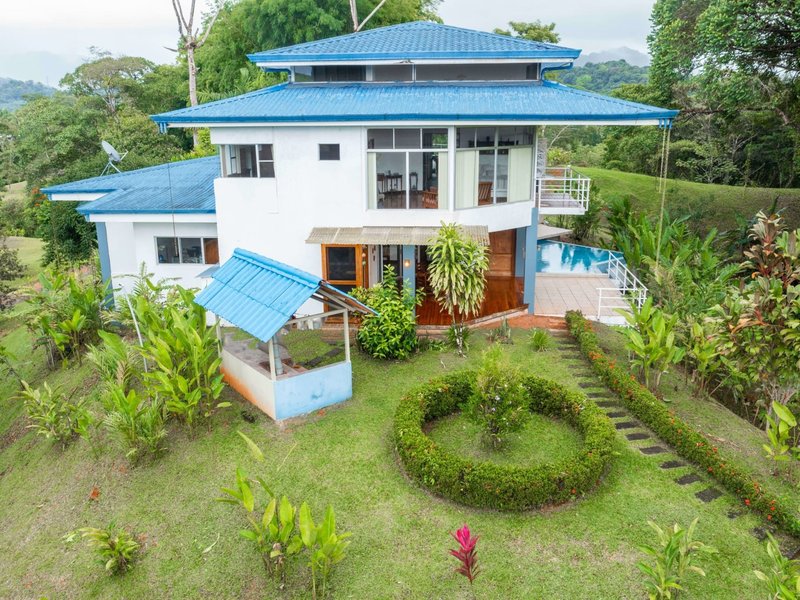 5 bed Home For Sale in , 